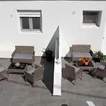 Litmus Fira (Santorini)