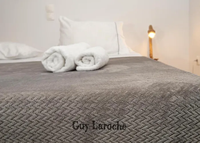 Litmus Fira (Santorini)