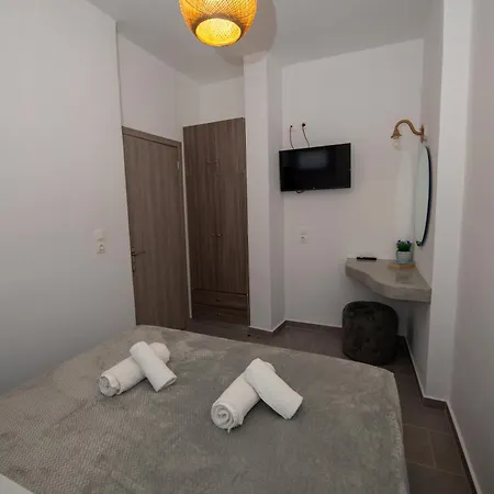 Litmus * Fira (Santorini)