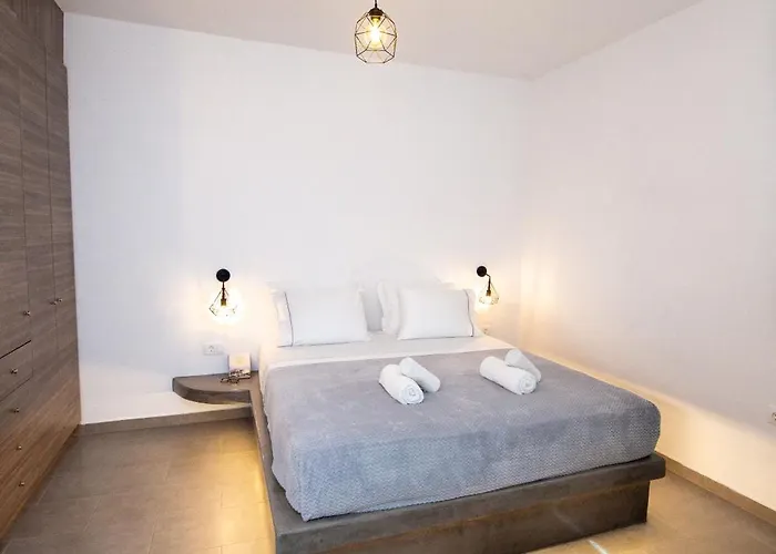 Litmus Fira (Santorini)